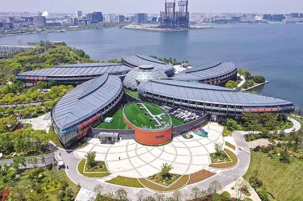 临港文旅新地标——上海滴水湖洲际酒店开业_腾讯新闻