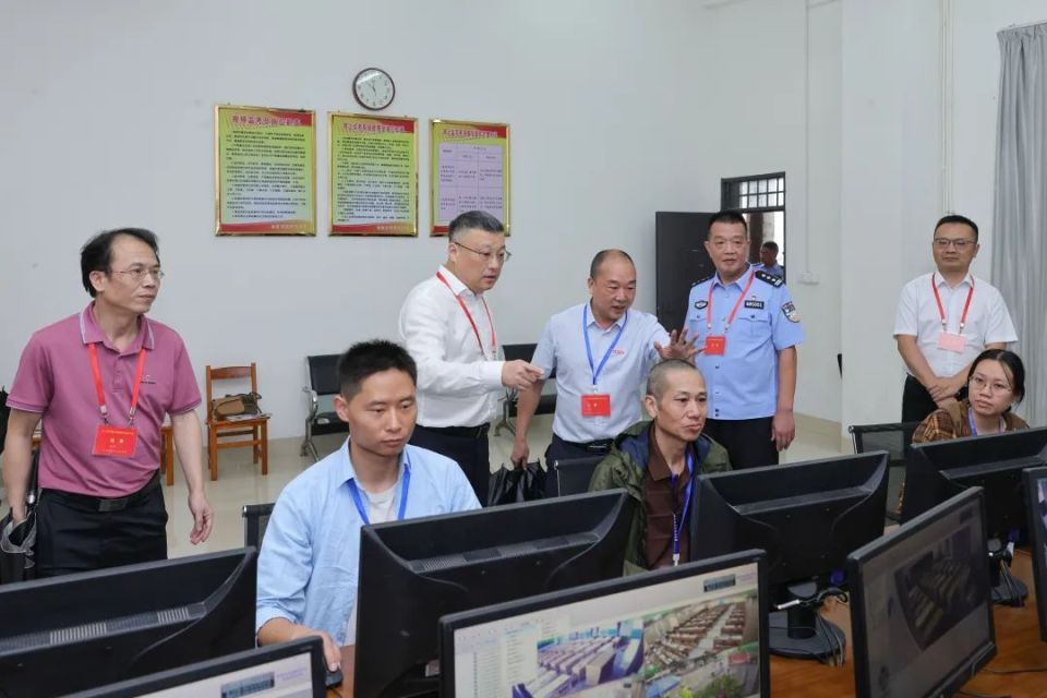 吴毓舟刘永强分别带队检查高考考点和考前准备工作