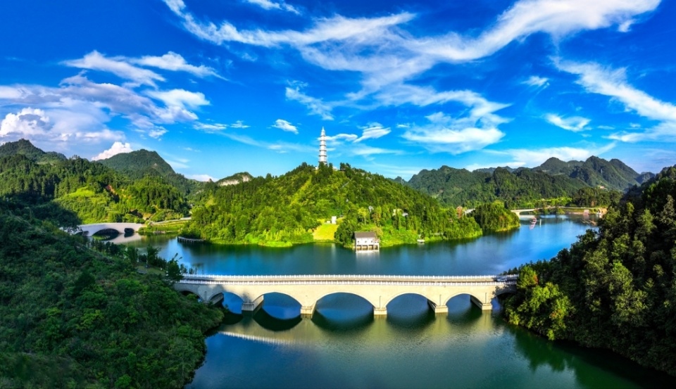 邂逅秋日贵州丨中秋遇上国庆,跟我一起遇见都匀_腾讯新闻