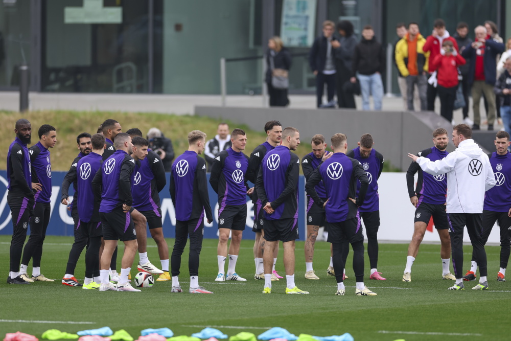 足球德国队备战友谊赛