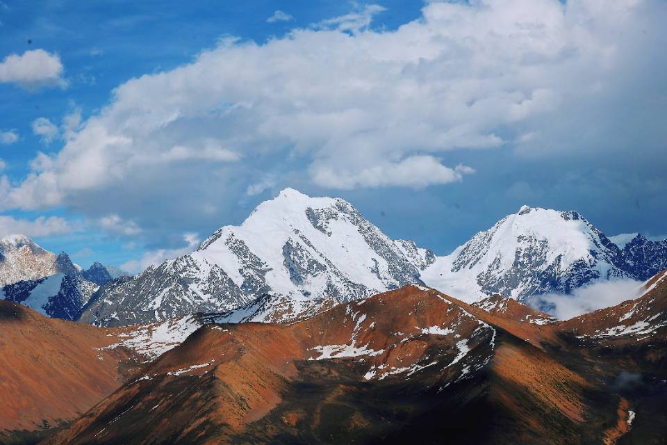 蜀山之王贡嘎雪山