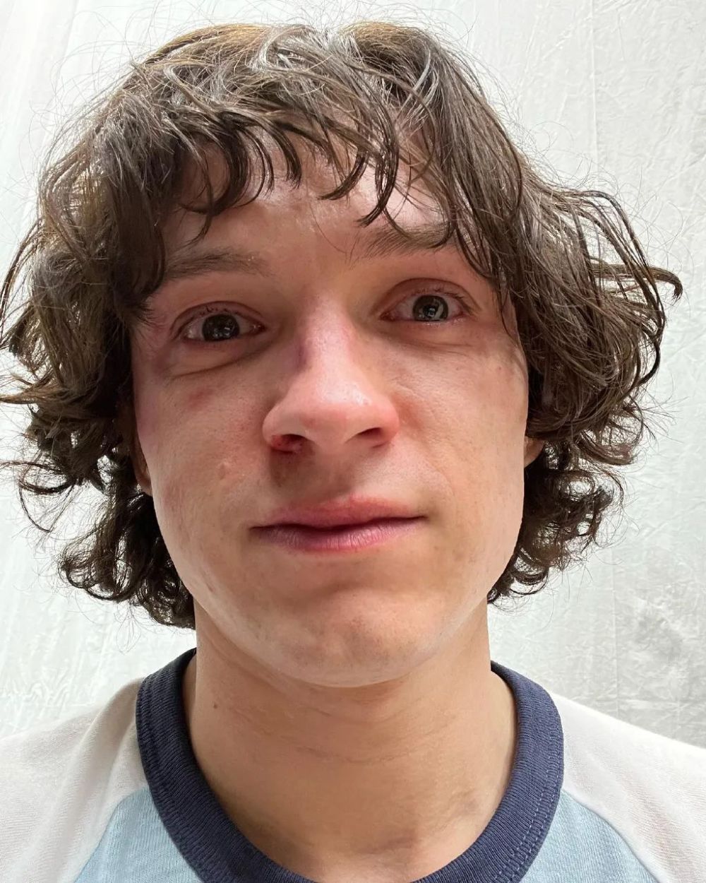 就在几天前,荷兰弟参加了jay shetty播客节目,首次谈到了自己的心理