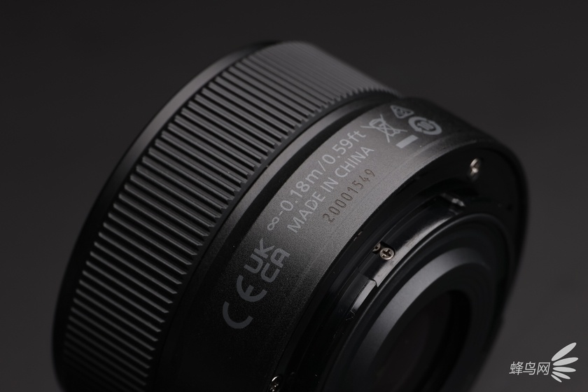 便携的挂机镜头 尼克尔Z DX 24mm f/1.7体验评测_腾讯新闻