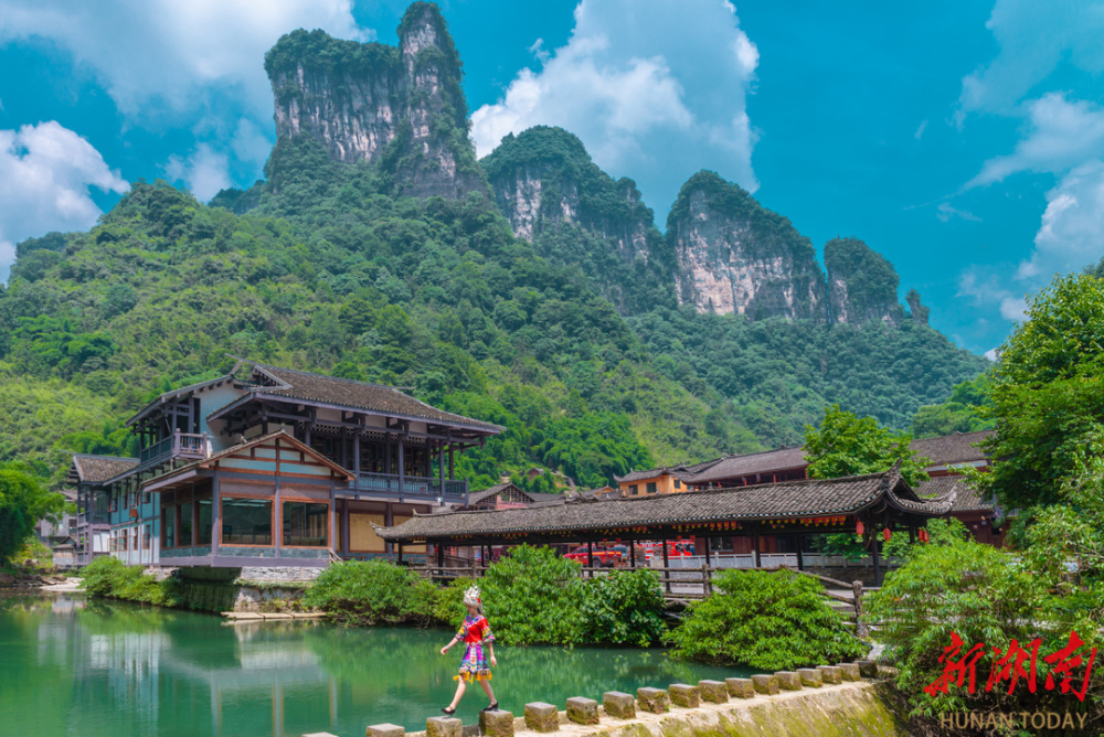 6月至9月,吉首矮寨奇观景区系列免费,优惠活动来了,诚邀全国师生和