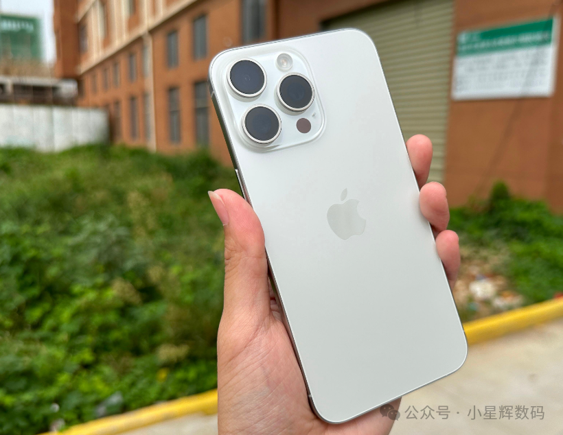 iphone 15 pro max大跳水,512gb更亲民了,买不买?_腾讯新闻