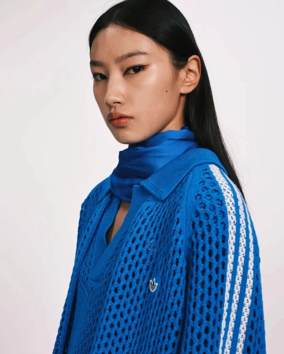 陈冠希,jennie 上身,网眼,钩针设计今年仍在升温