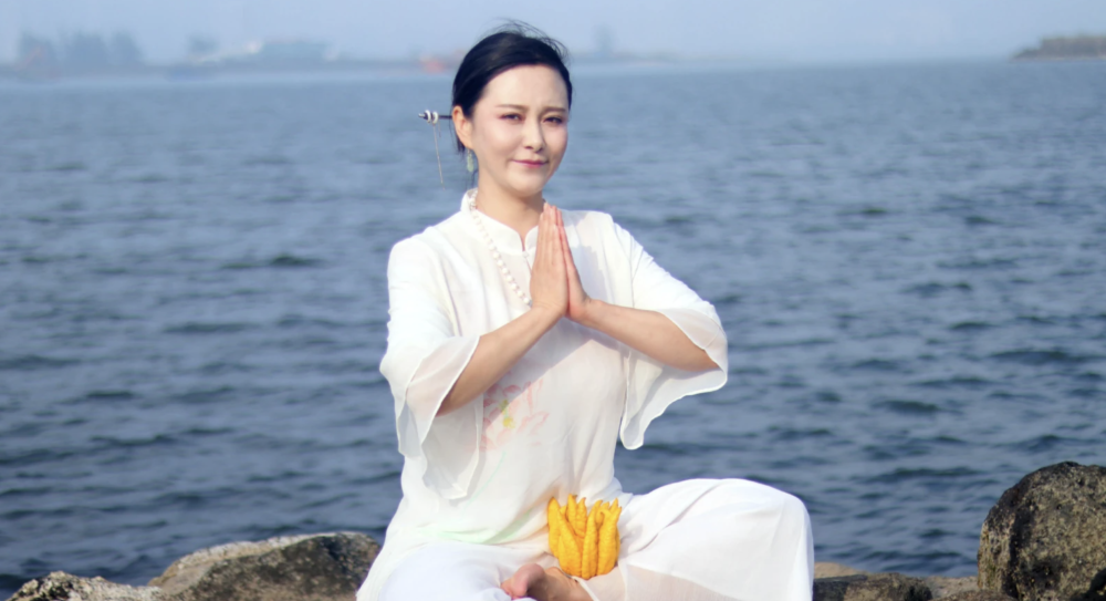 《雍正王朝》全剧最美郑春华，扮演者武晔不光长得漂亮身材也好辣_腾讯新闻
