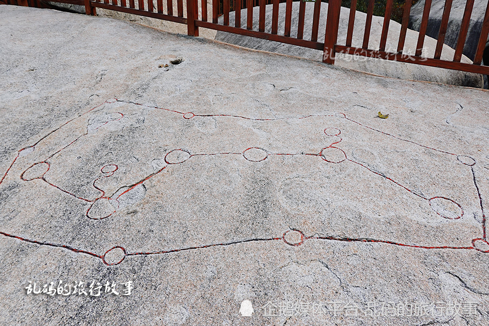 青岛崂山有座千年石窟历代道士修炼之地罕见星斗图成未解之谜