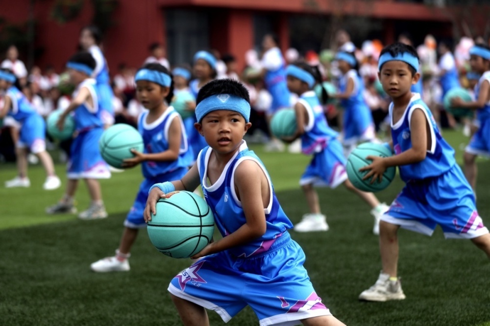 2023年奔跑吧少年儿童青少年主题健身活动江西会场武功山启动仪式举行