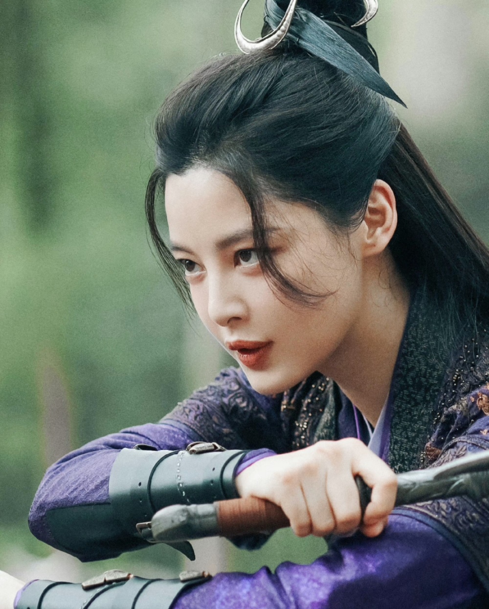 《庆余年2》中的女演员换上现代装,高露大气优雅,赵珂判若两人