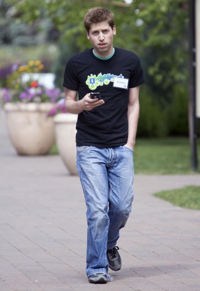 揭秘OpenAI转身之路：从非营利到商业，ChatGPT背后的伦理与速度之争