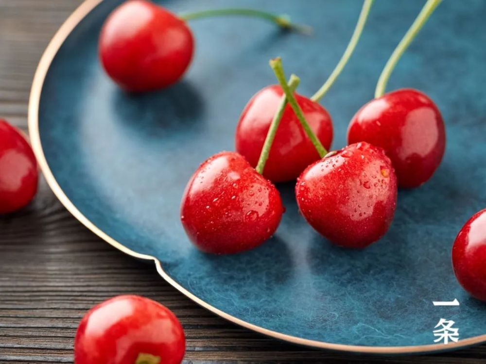 脆甜的"心形"大樱桃,一年中只有这20几天能吃到!_腾讯新闻
