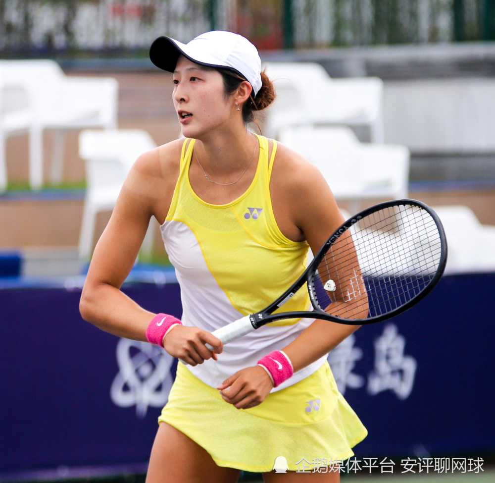 800队友郭美琪,no.1184日本球员森崎可南子,进入了赛事4强.