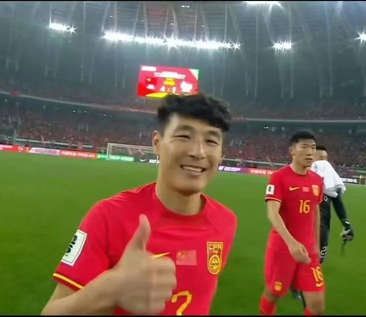 黑武磊,骂武磊,最终我们还得靠武磊!