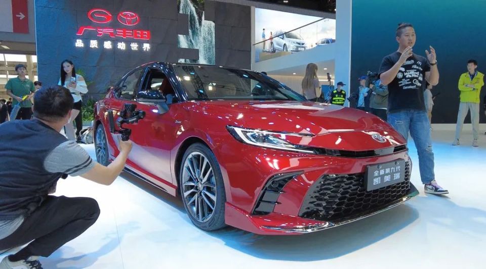 广州车展全新第九代凯美瑞亮相b级市场或迎王者归来