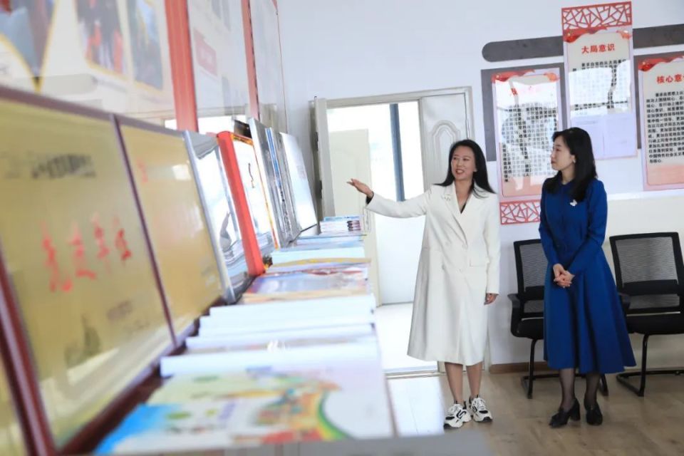 对话委员 | 政协大理市第十届委员会教育体育界委员 王雁:立足教育