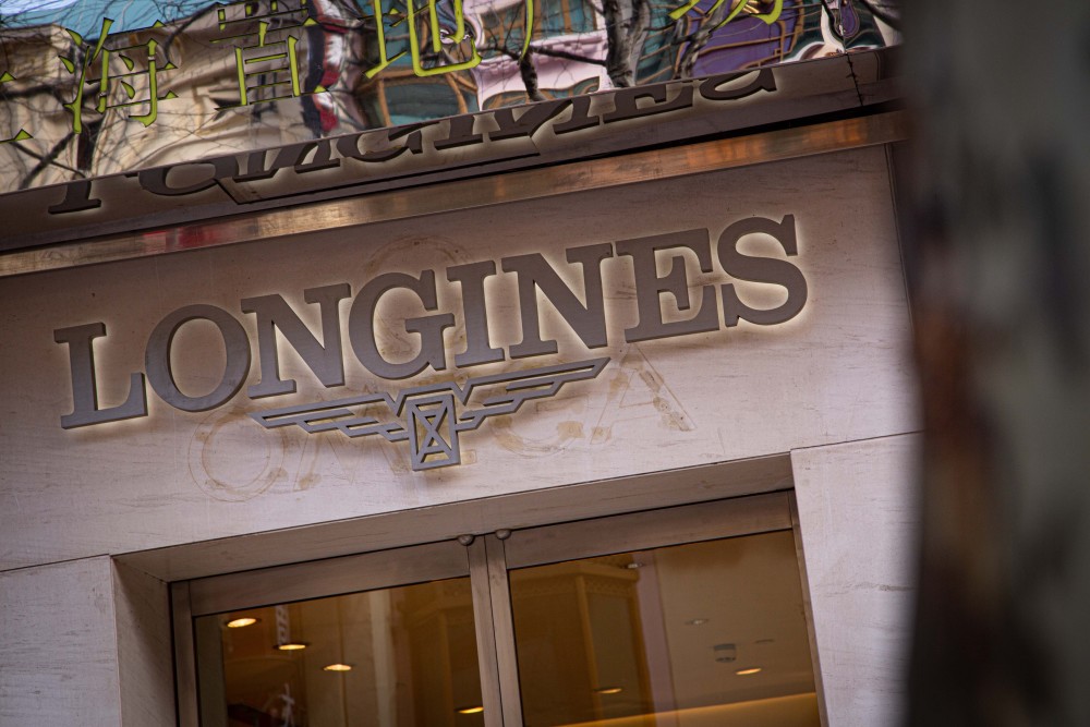 斯沃琪集团ceo:中国消费者现在对高价表犹豫不决_腾讯新闻