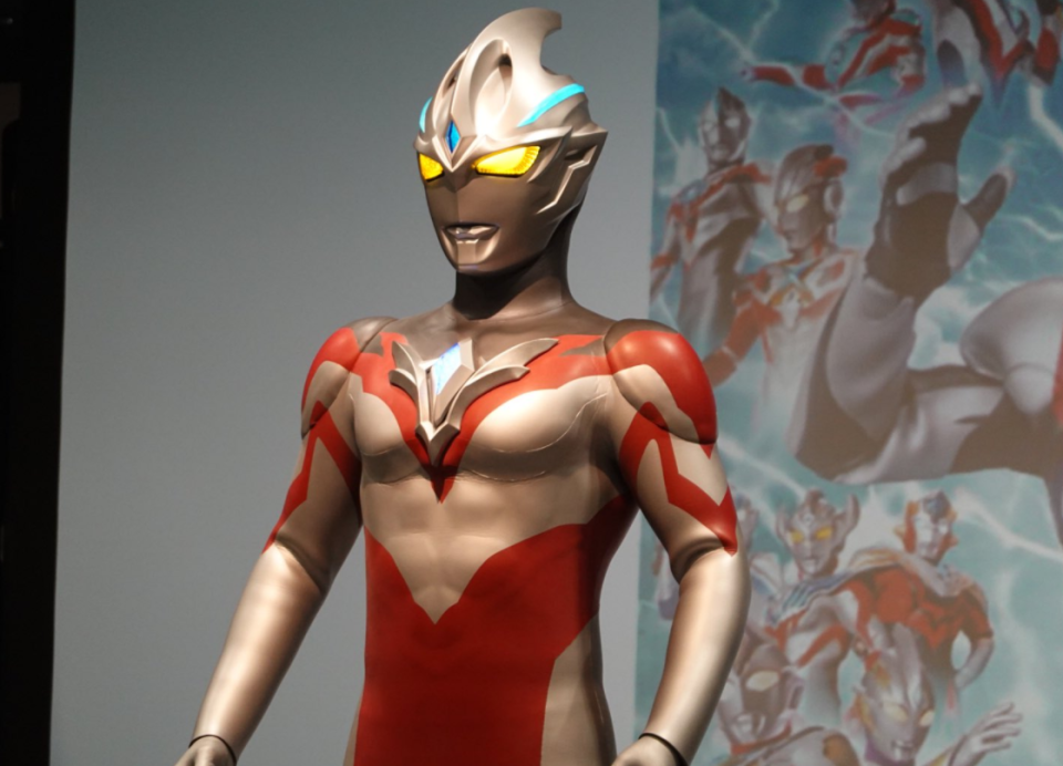 亚刻奥特曼线下活动皮套变动角度提高颜值背鳍的设计很带感