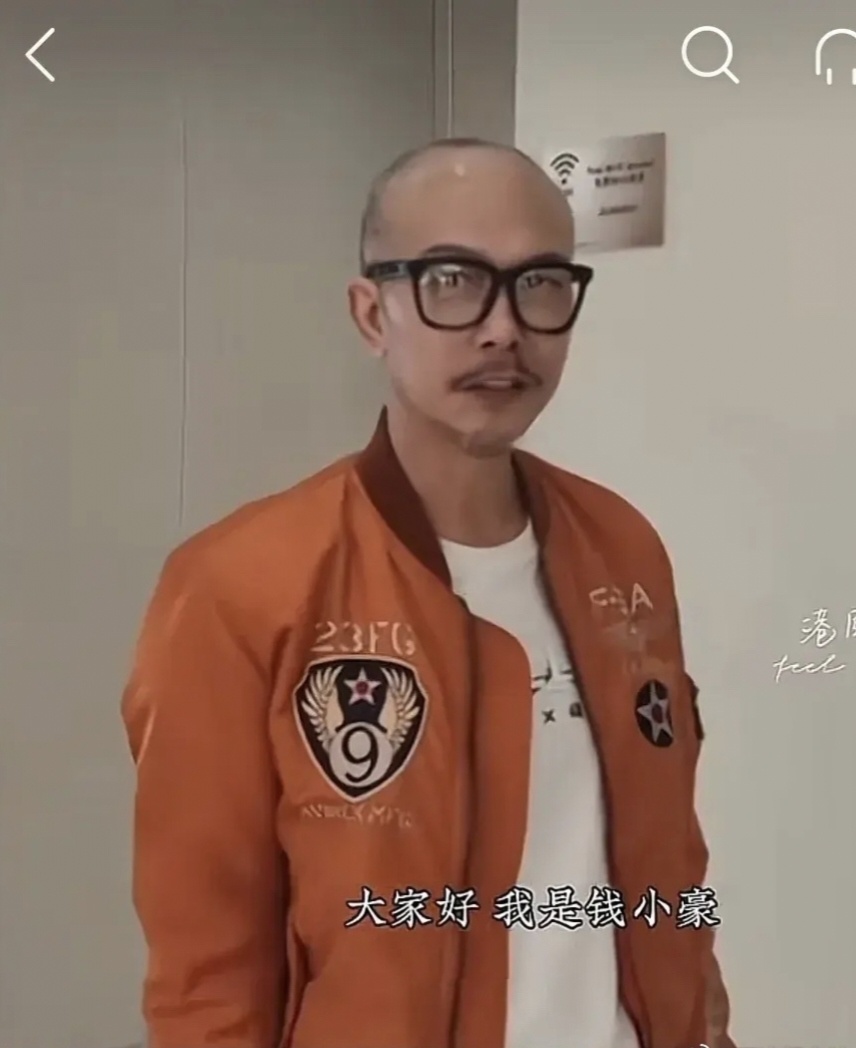 61岁钱小豪近照状态引热议暴瘦秃头显沧桑曾自曝10年无性生活