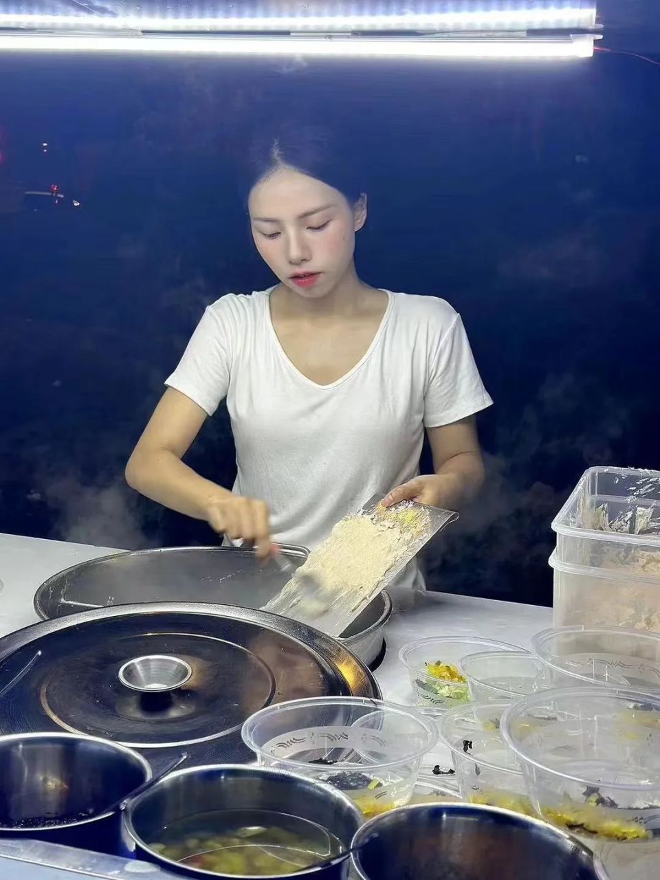 适合女人摆的地摊(适合女人摆摊的项目)