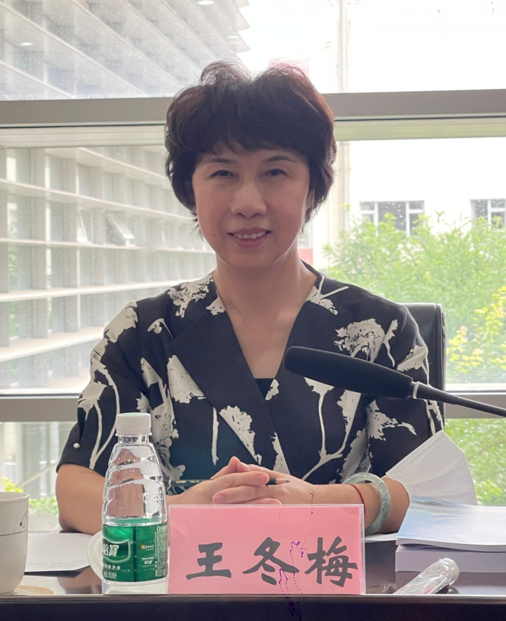 北京市人大代表,北京市中伦律师事务所合伙人王冬梅每个父母都希望