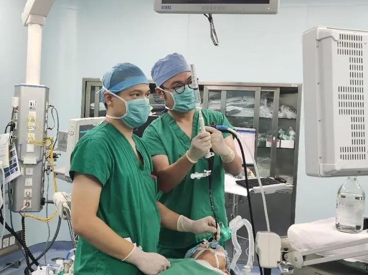 范俊平医师：呼吸主诊医师需要具备管理ICU的能力……临床科研既是挑战，也是责任丨我在主诊（8）_腾讯新闻