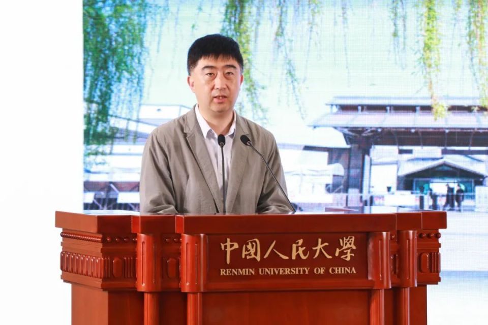 苏州博物馆党总支副书记,副馆长李喆以《中法文化交流:博物馆更好地