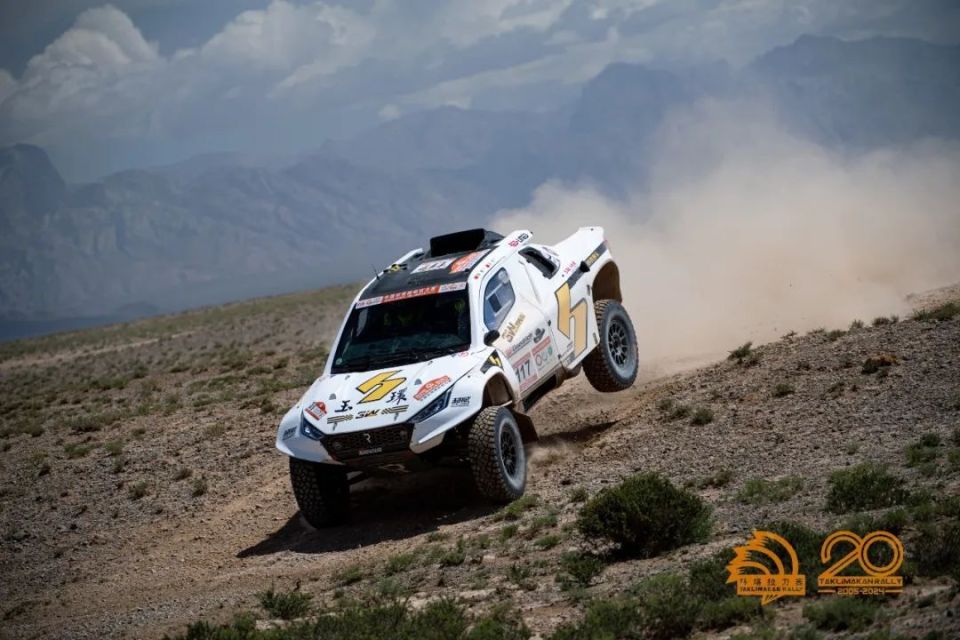 ss8赛段风景如画 环塔激战接近尾声