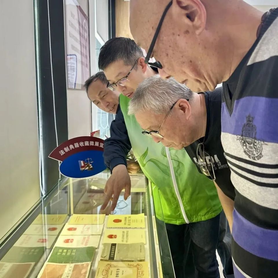 走进江浦这个微展览,感受中国法治建设的发展历程|第二届上海法治文化