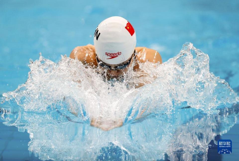游泳——学青会:大学乙组女子100米蛙泳赛况