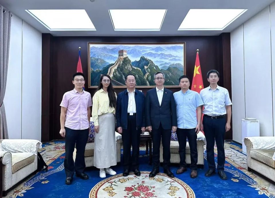 驻尼泊尔大使陈松会见察哈尔学会代表团