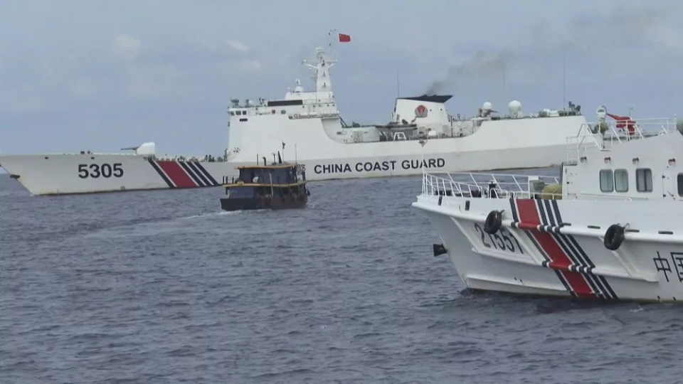 公务船挑衅,中国海警不给机会-腾讯新闻
