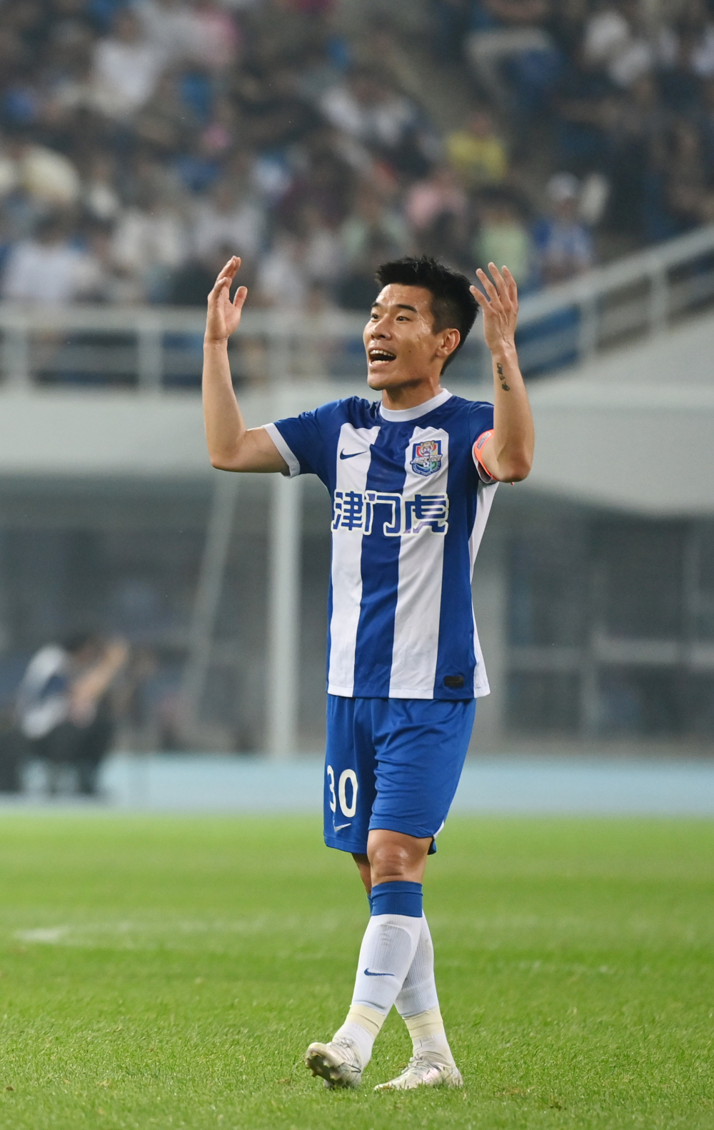 (体育)足球——中超:天津津门虎胜河南(2)_腾讯新闻