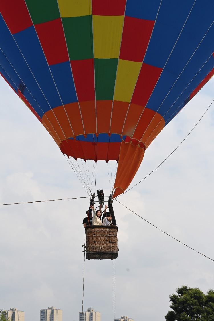 热气球,水上飞机,空中婚礼……玩转重庆低空消费 手把手带你乘风起飞