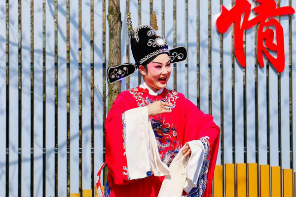 安徽省"百场黄梅唱响百家景区"活动启动_腾讯新闻