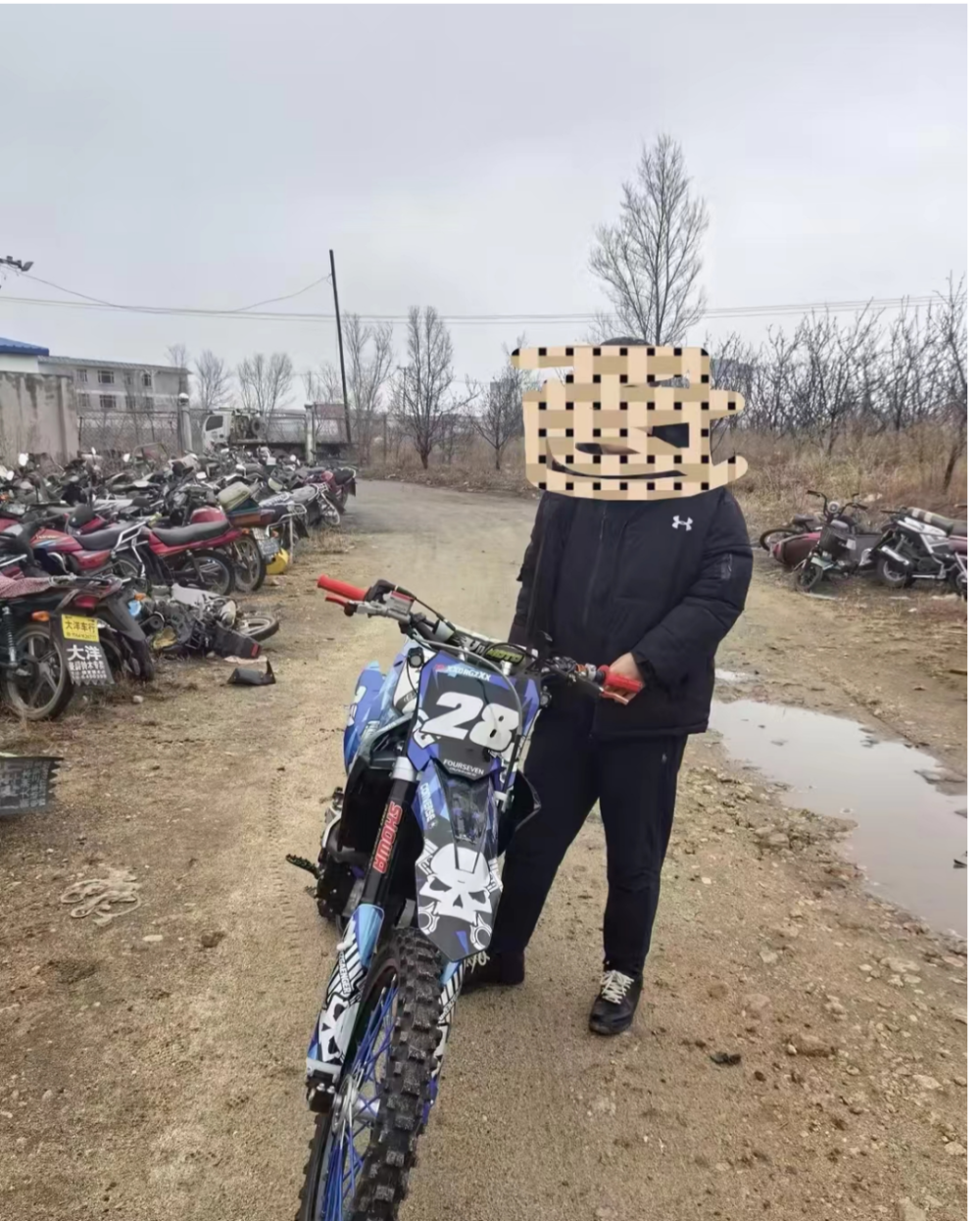 刘某某曾因无证驾驶机动车被查处过,这次是第二次被抓.