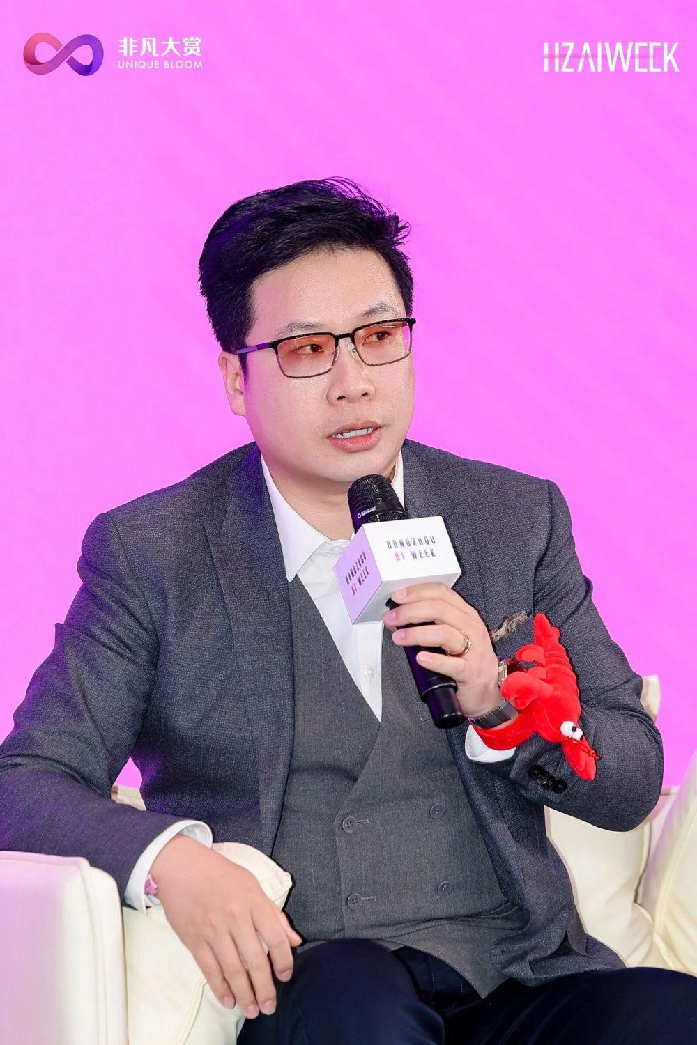 AI漫剧收入破亿，编剧薪资猛涨：AI抢不走饭碗，反而让人才更贵了 · 原文图片 5