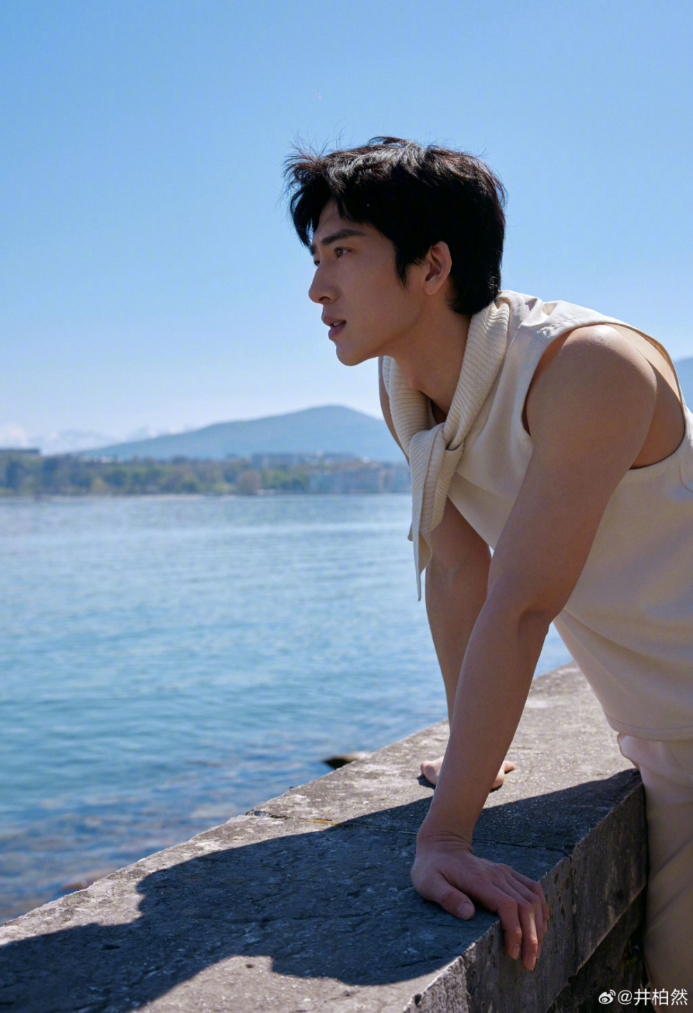 井柏然的"杀猪盘"穿搭也太有心机了,男女都可以借鉴