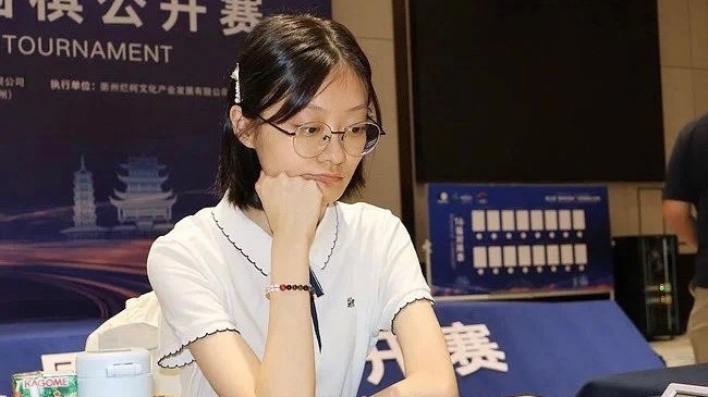 连闯两关，唐嘉雯跻身衢州烂柯杯16强
