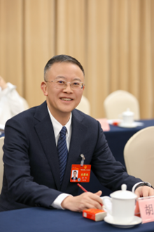 全国人大代表云南能投董事长胡均做好能源供应保障建设新型能源体系