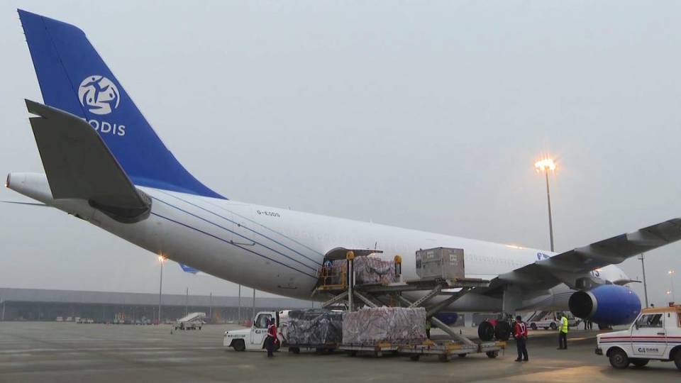 英國泰坦航空正式開通重慶—倫敦(斯坦斯特德)定期往返貨運航線