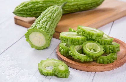 有些时候,苦味是食物有毒的警报,比如腐烂的,变质的食物,大多是苦的.