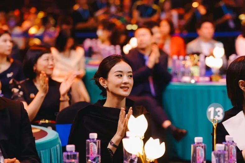 《可凡倾听》| 走近演员赵丽颖:所遇皆是缘_腾讯新闻