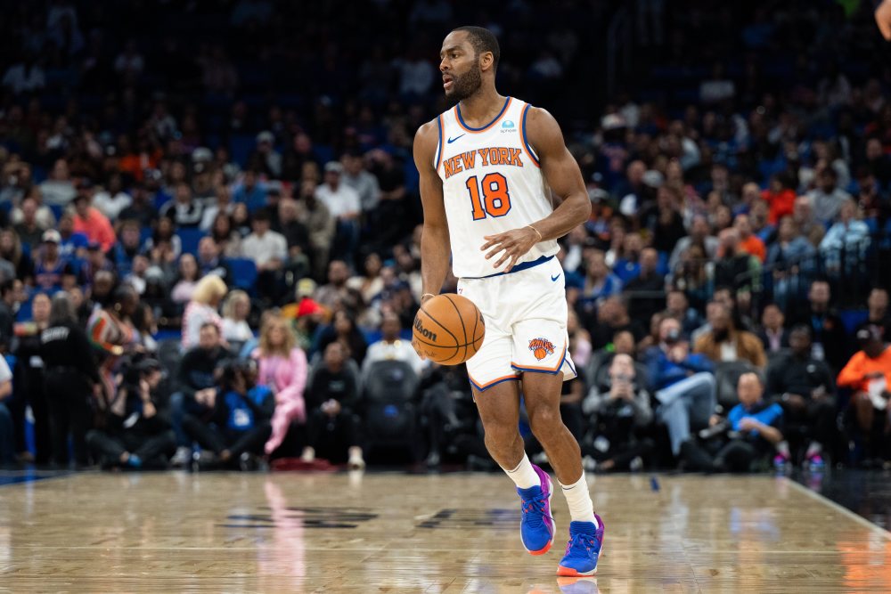 伯克斯受重用5场场均17.8分4板 三项命中率51/43/84%