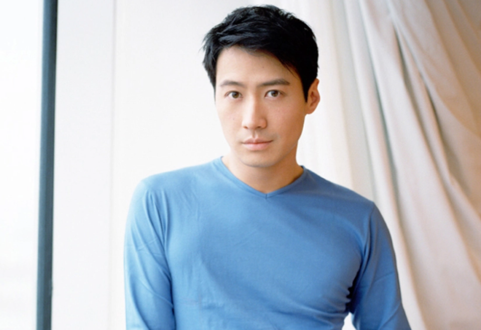 香港"四大天王",两人被抛弃一人退隐,未来还得看张学友_腾讯新闻