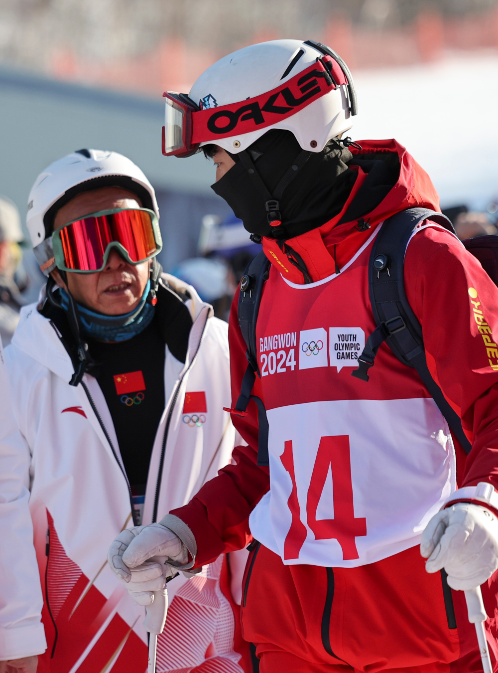 冬奥会中国队滑雪服装图片