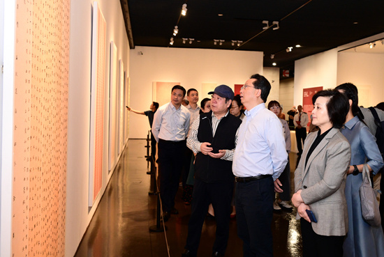 全国第十三届书法篆刻展览进京展巡展首展在沪开启_腾讯新闻