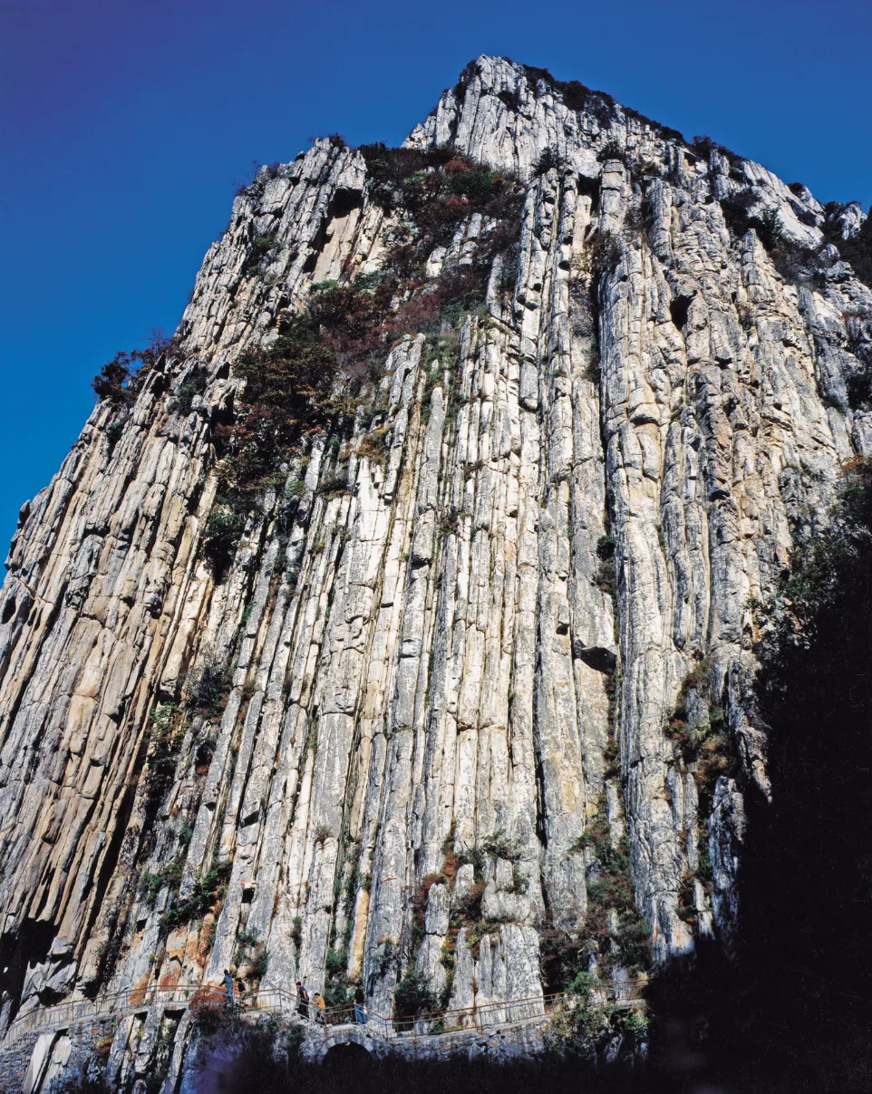 泰山雄 华山险 嵩山图片