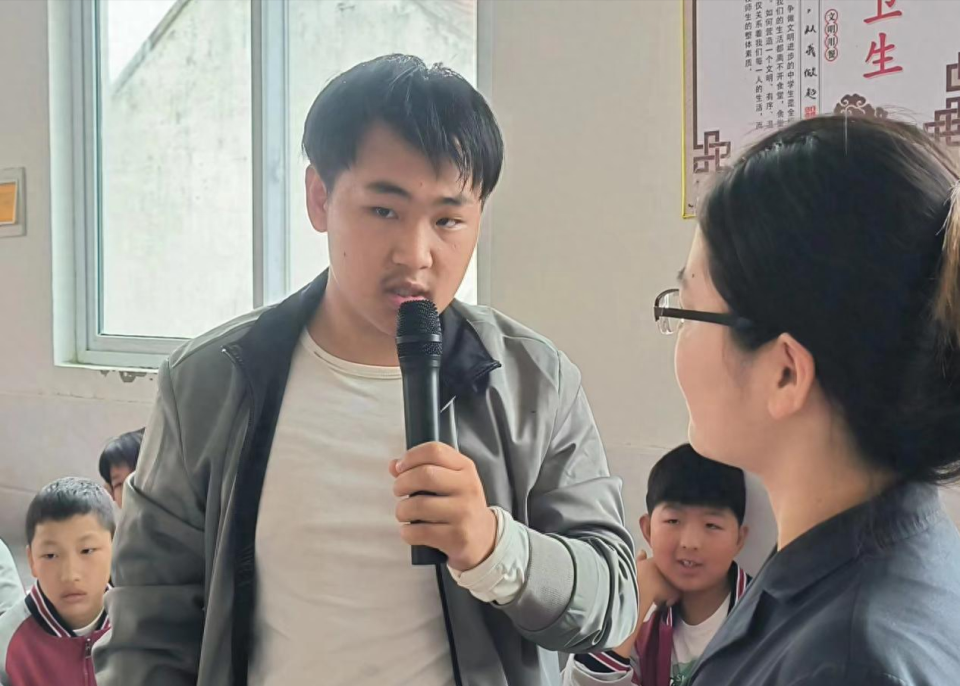 江苏淮安涟水县石湖中学:防校园欺凌 为成长护航