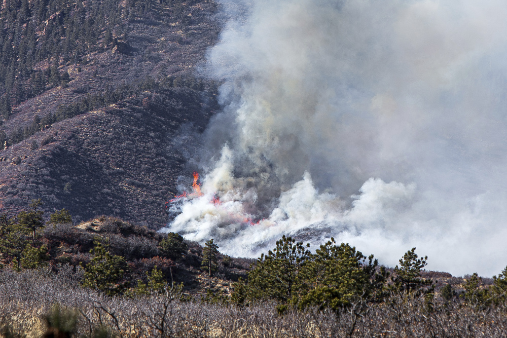 美国科罗拉多:山火_腾讯新闻